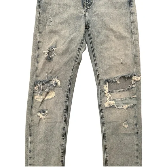 Distressed Levi’s - Picture 2 of 6